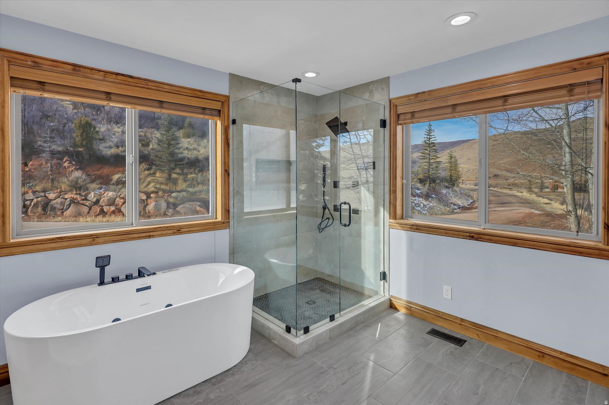 ROCKPORT RANCHES - Residential