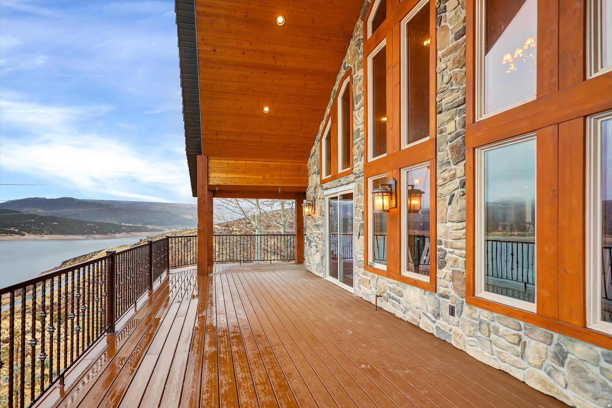 ROCKPORT RANCHES - Residential