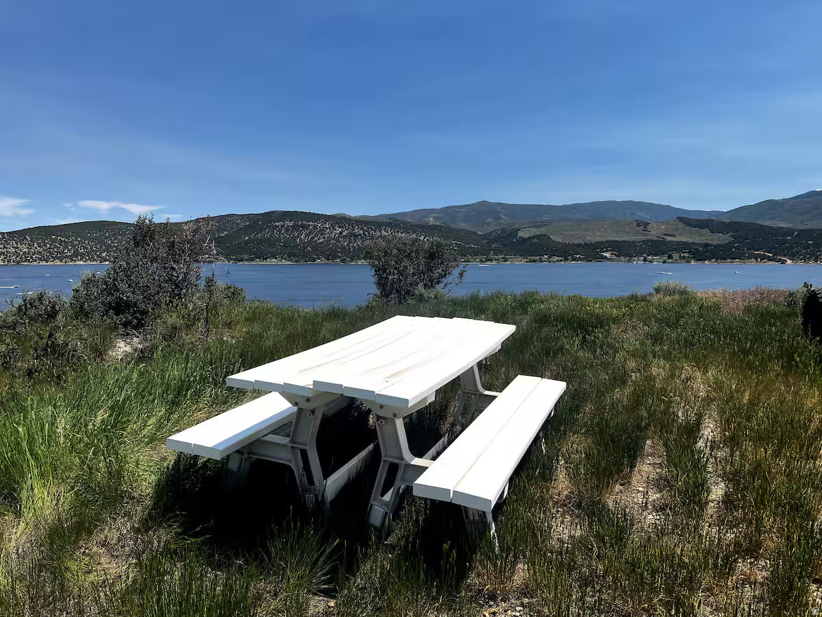 ROCKPORT RANCHES - Residential