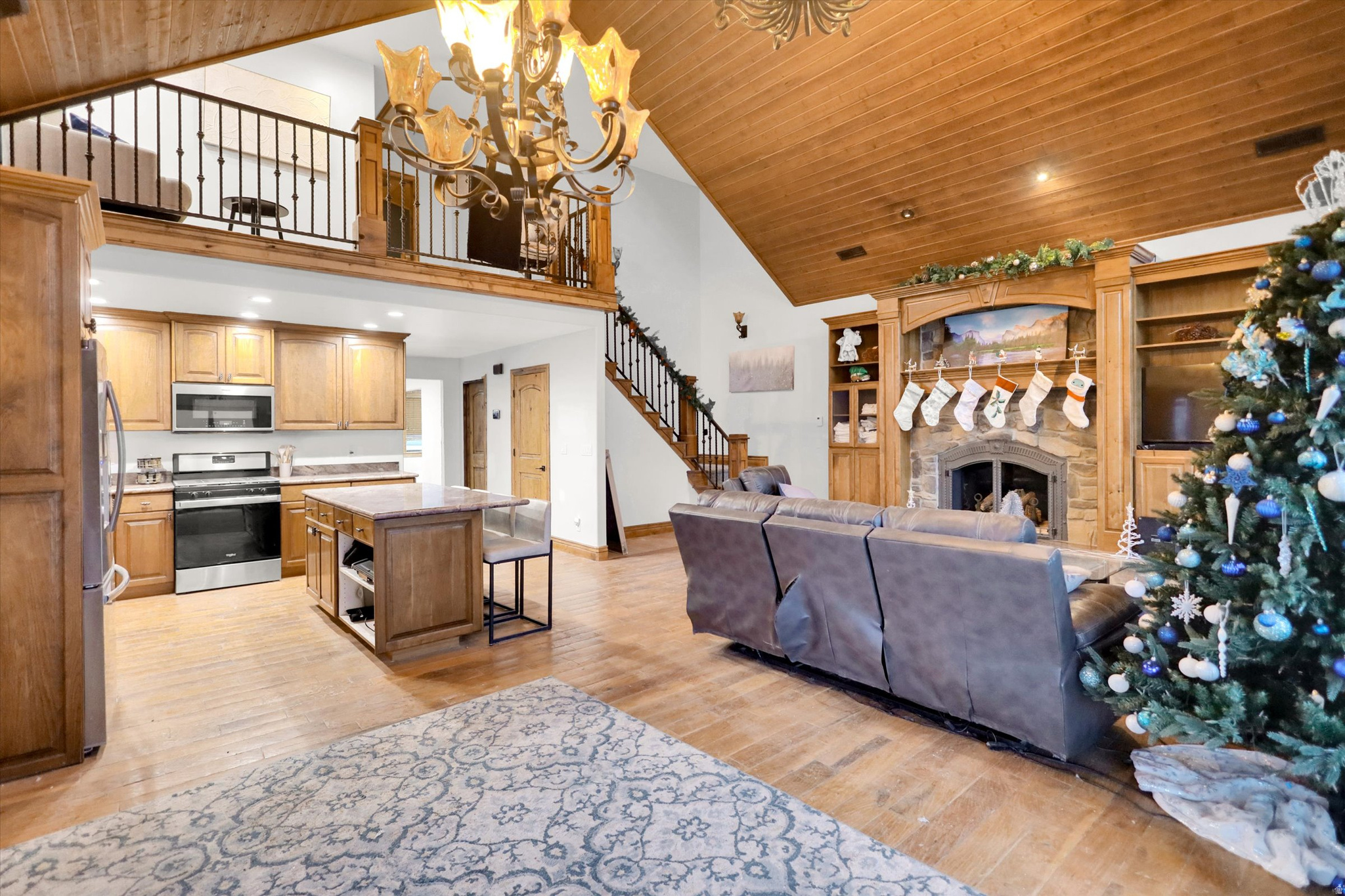 ROCKPORT RANCHES - Residential