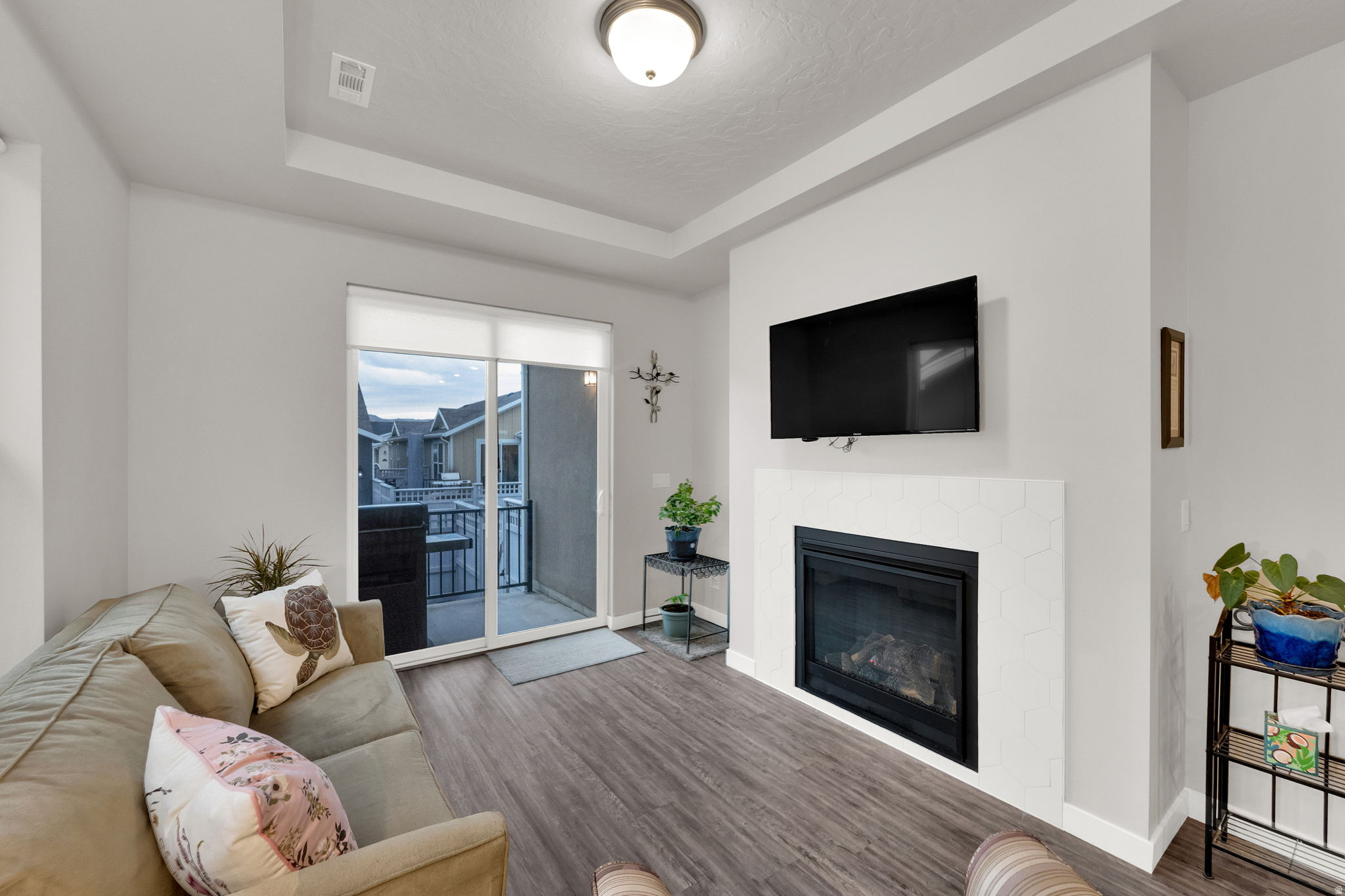 DAYBREAK SPRINGHOUSE - Residential