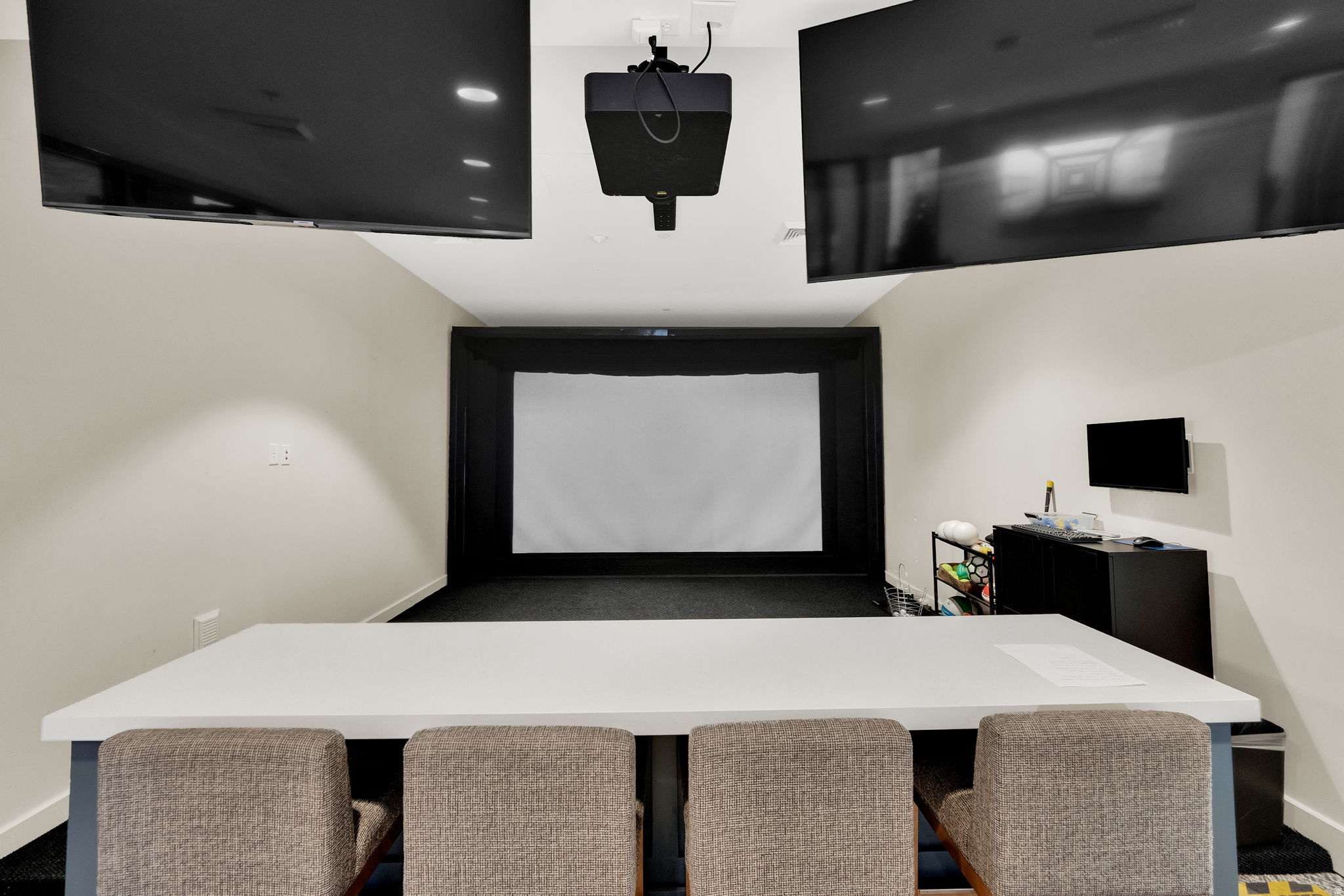 DAYBREAK SPRINGHOUSE - Residential