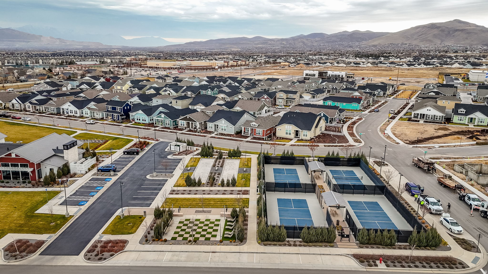 DAYBREAK SPRINGHOUSE - Residential