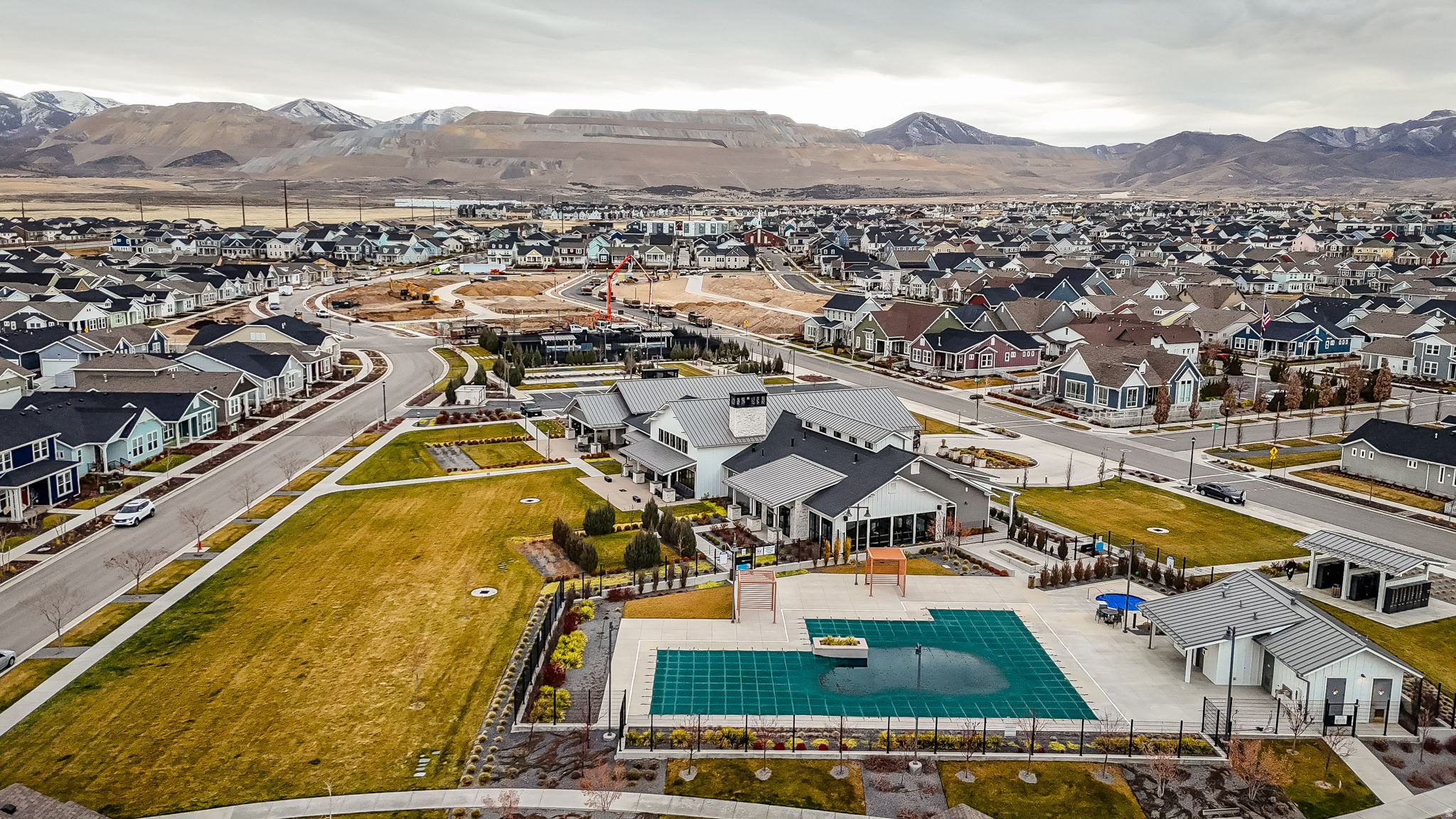 DAYBREAK SPRINGHOUSE - Residential