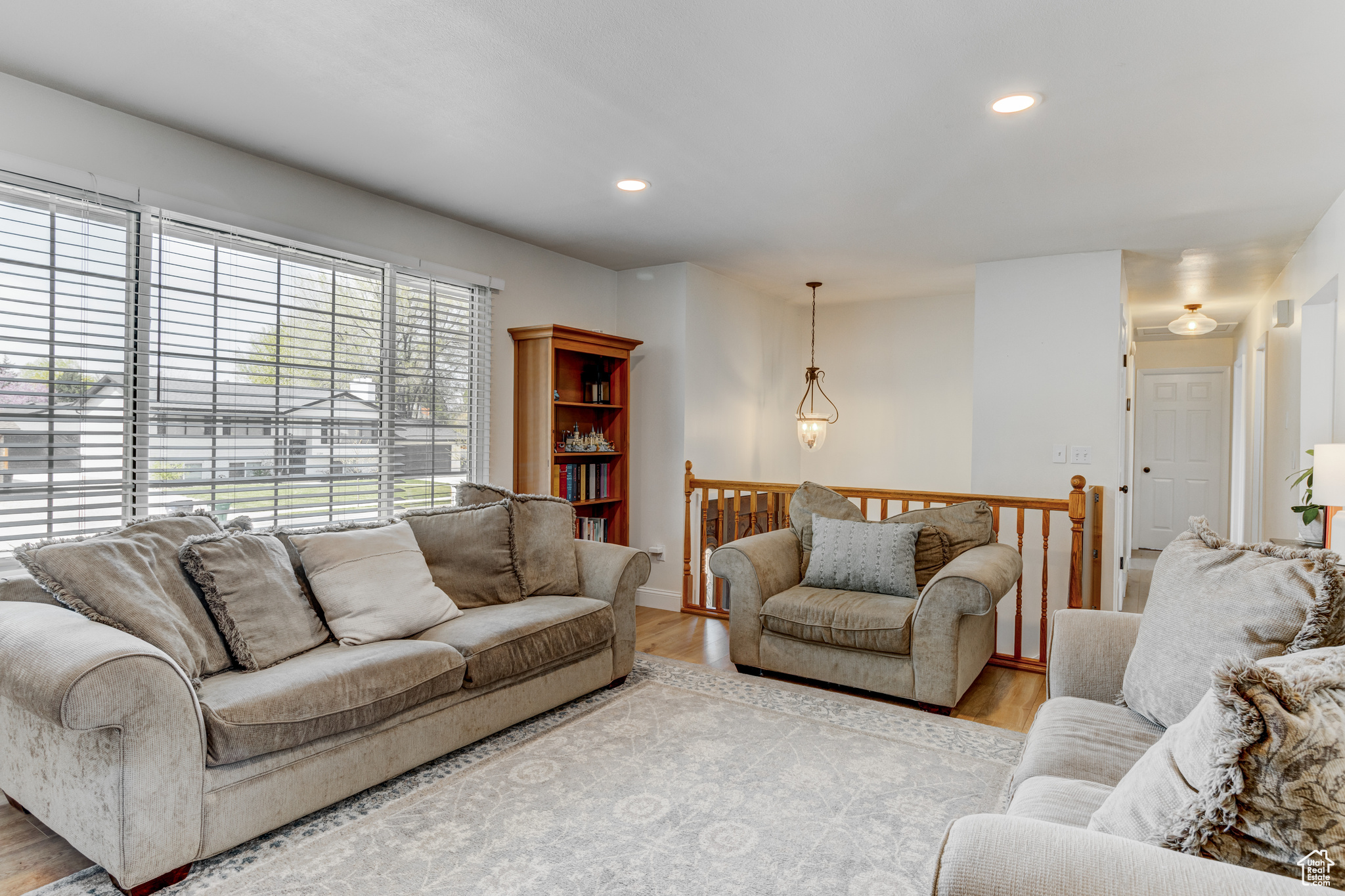 11291 S Sandy Creek Dr, Sandy, Utah image 3