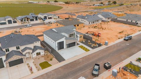 Tiny photo for 4808 W 2020 S, Hurricane, UT 84737 (MLS # 2131829)