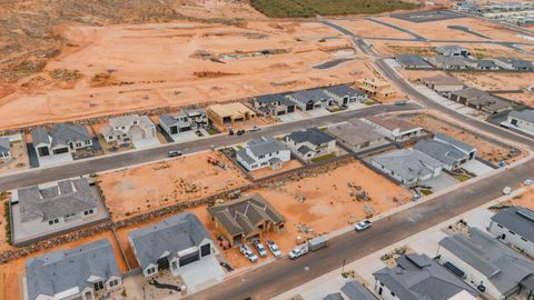 Tiny photo for 4808 W 2020 S, Hurricane, UT 84737 (MLS # 2131829)