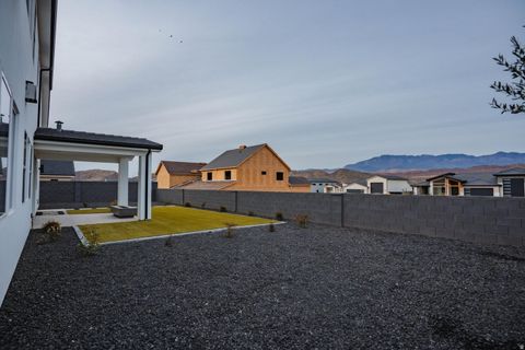 Tiny photo for 4808 W 2020 S, Hurricane, UT 84737 (MLS # 2131829)