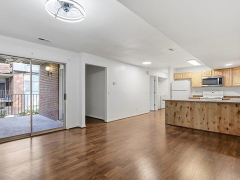 Tiny photo for 1664 WILLOWBROOK DR #BLDG12, Provo, UT 84604 (MLS # 2185787)