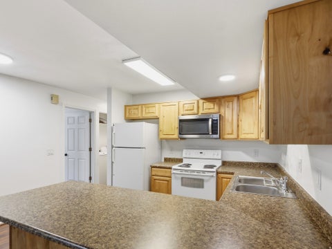 Tiny photo for 1664 WILLOWBROOK DR #BLDG12, Provo, UT 84604 (MLS # 2185787)