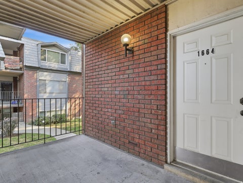 Tiny photo for 1664 WILLOWBROOK DR #BLDG12, Provo, UT 84604 (MLS # 2185787)