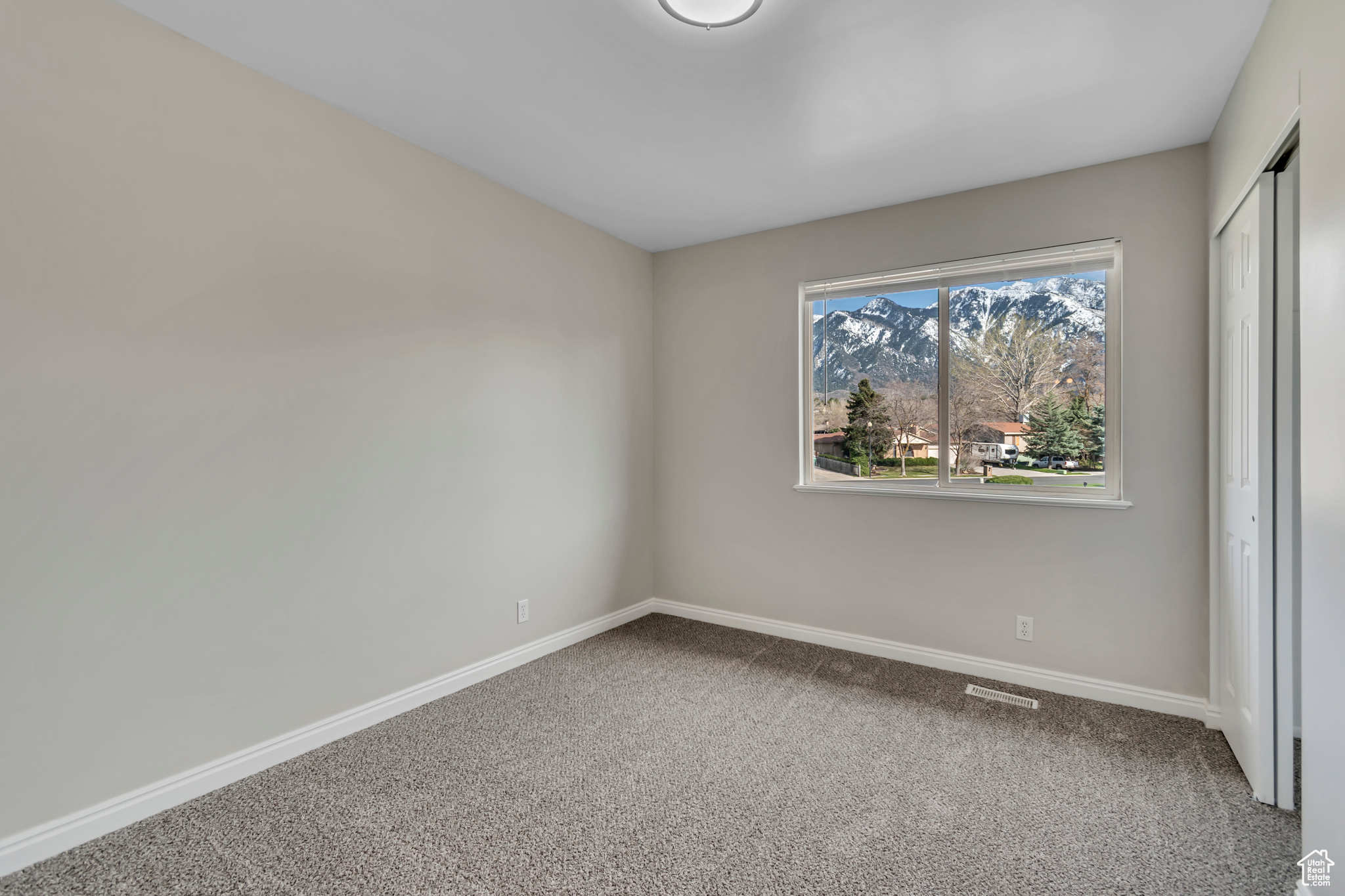 9478 S Smoketree Cir, Sandy, Utah image 13