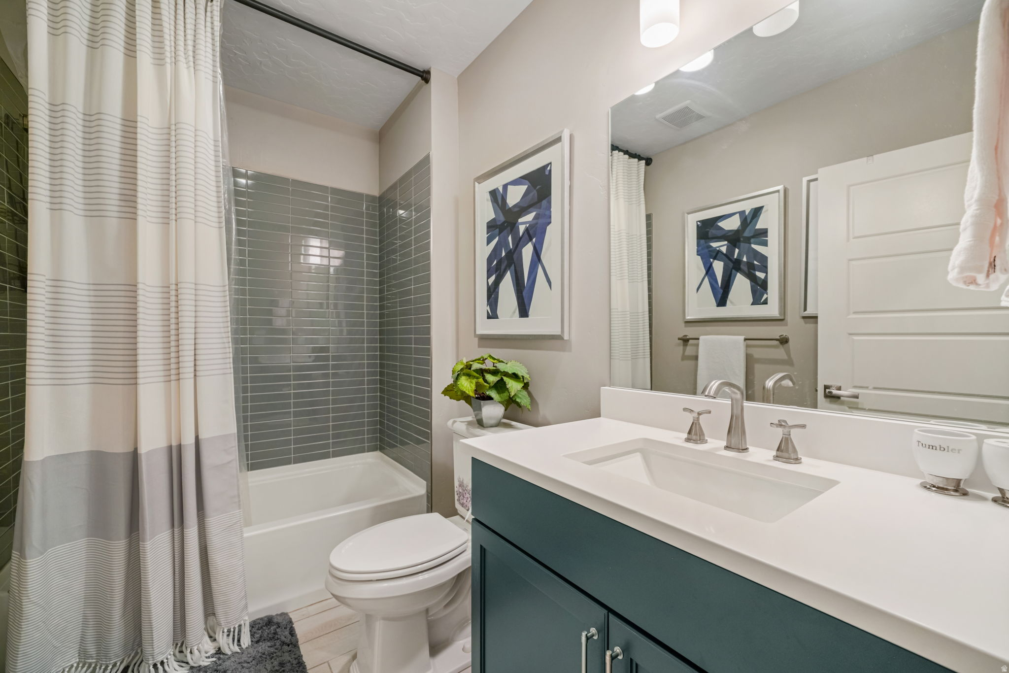 MALLARD BAY - Residential