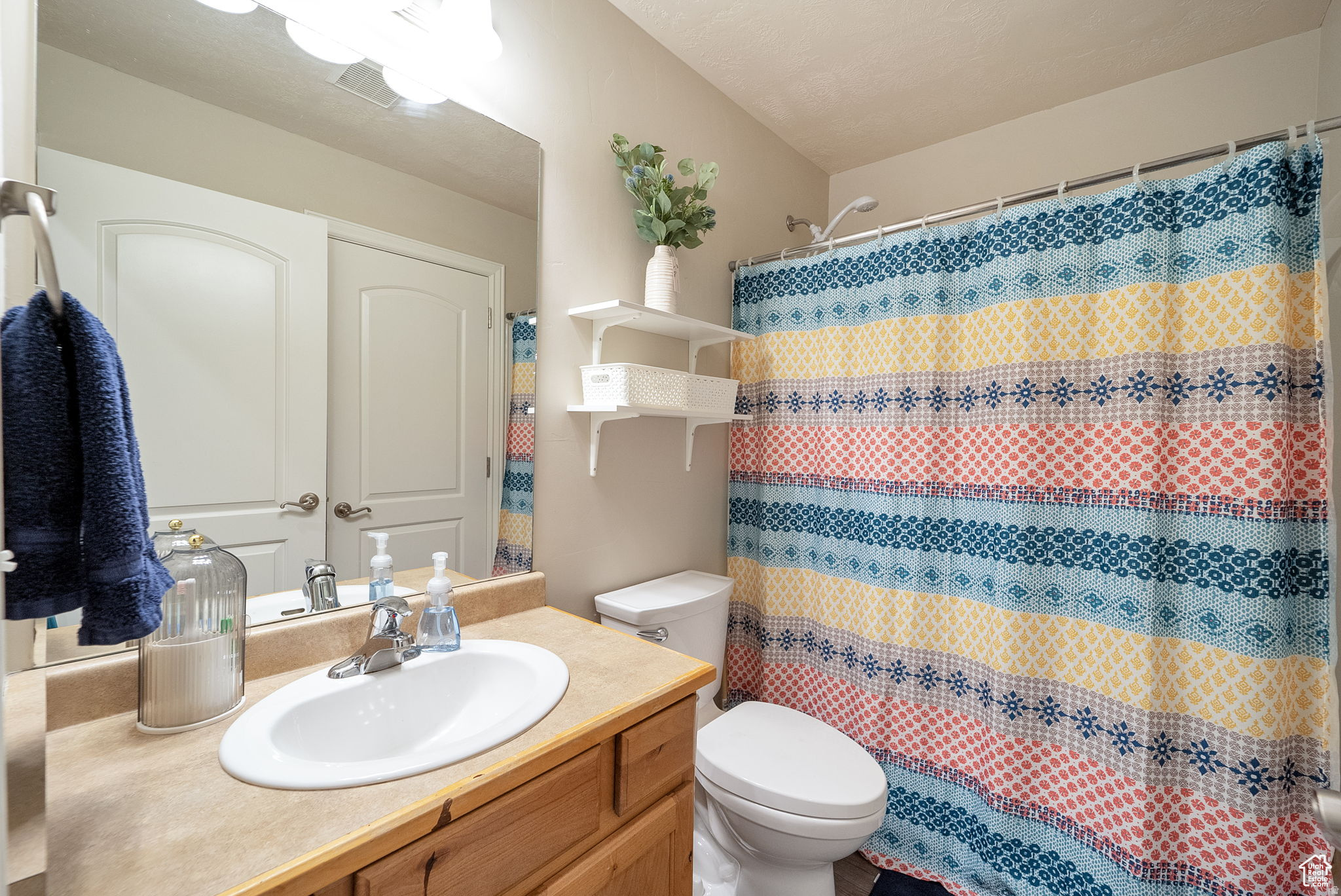 MAPLEWOOD - Residential