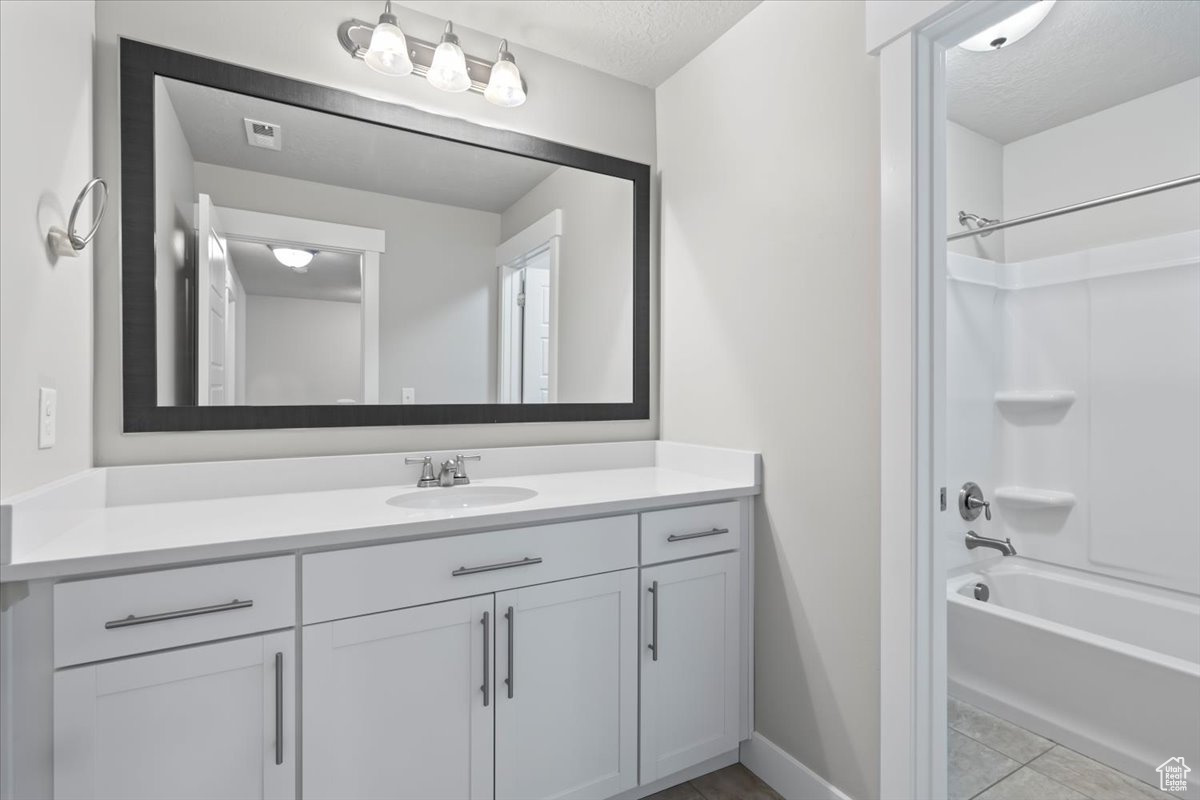 CANYON TRAIL - Residential