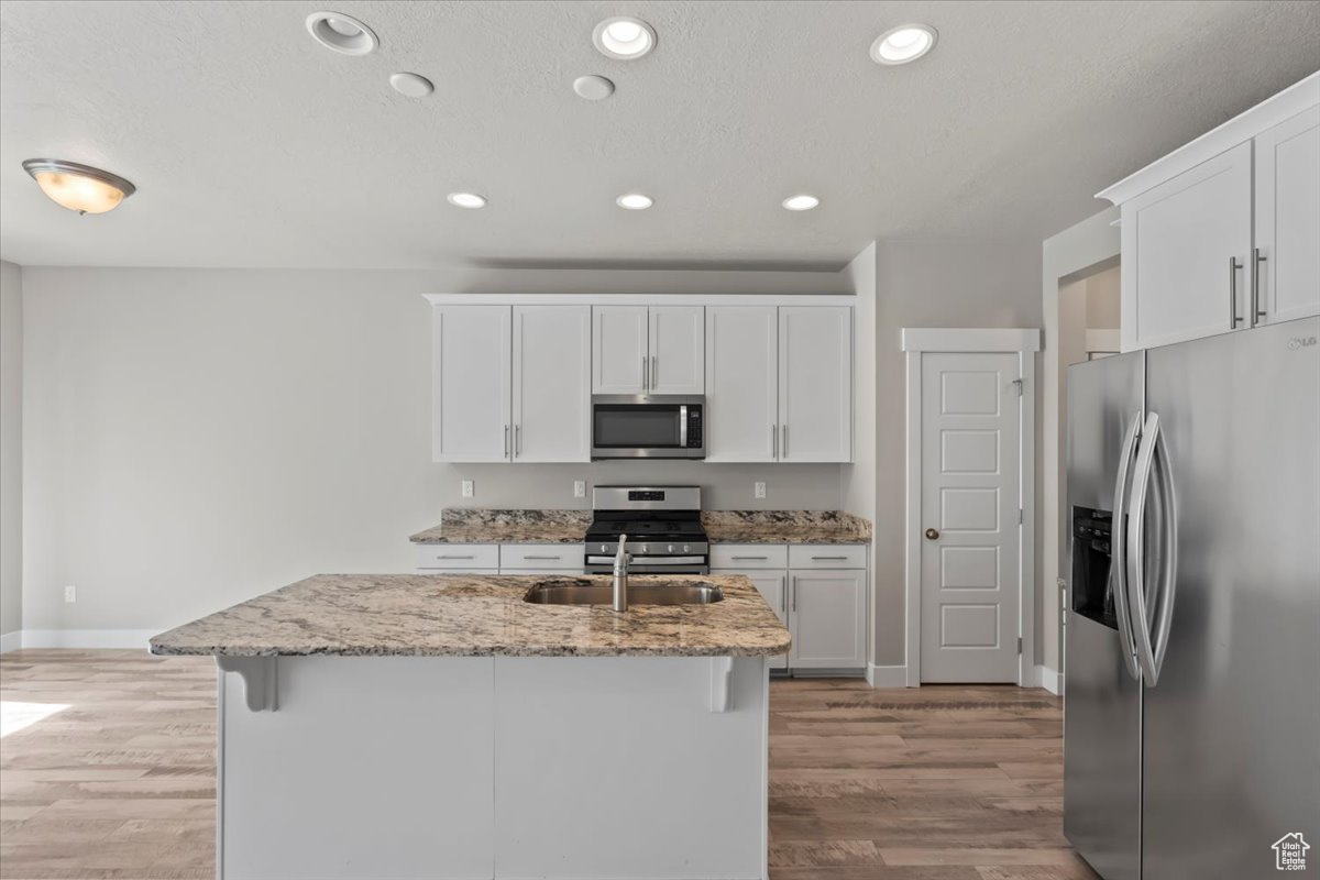 CANYON TRAIL - Residential