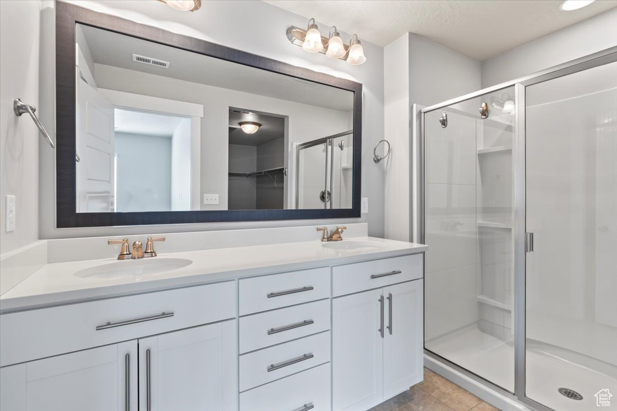 CANYON TRAIL - Residential