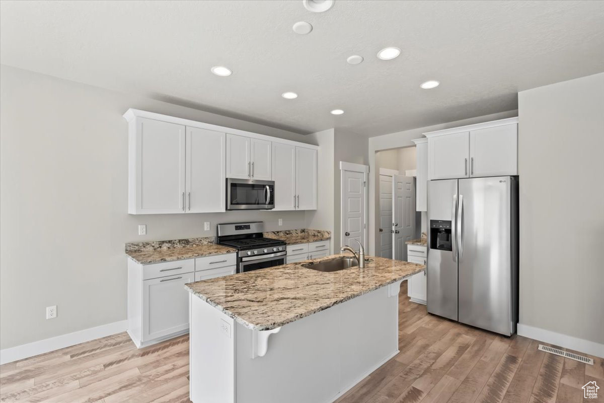 CANYON TRAIL - Residential