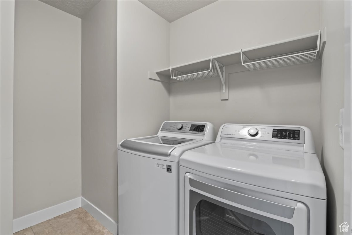 CANYON TRAIL - Residential