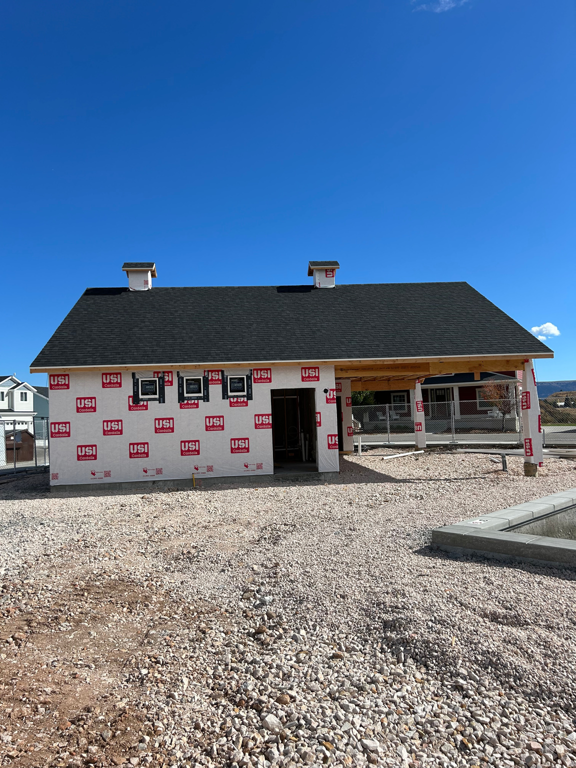 LIGHTHOUSE POINTE - Residential