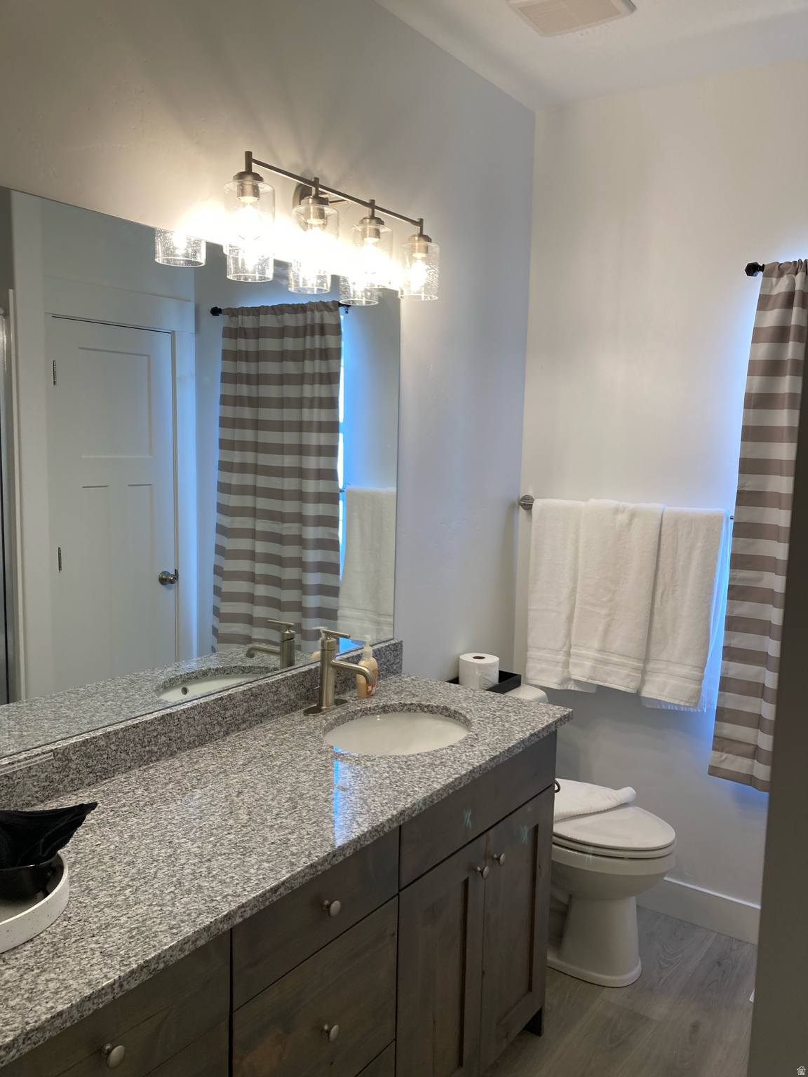 LIGHTHOUSE POINTE - Residential