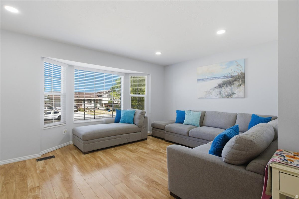 BROOKFIELD - Residential