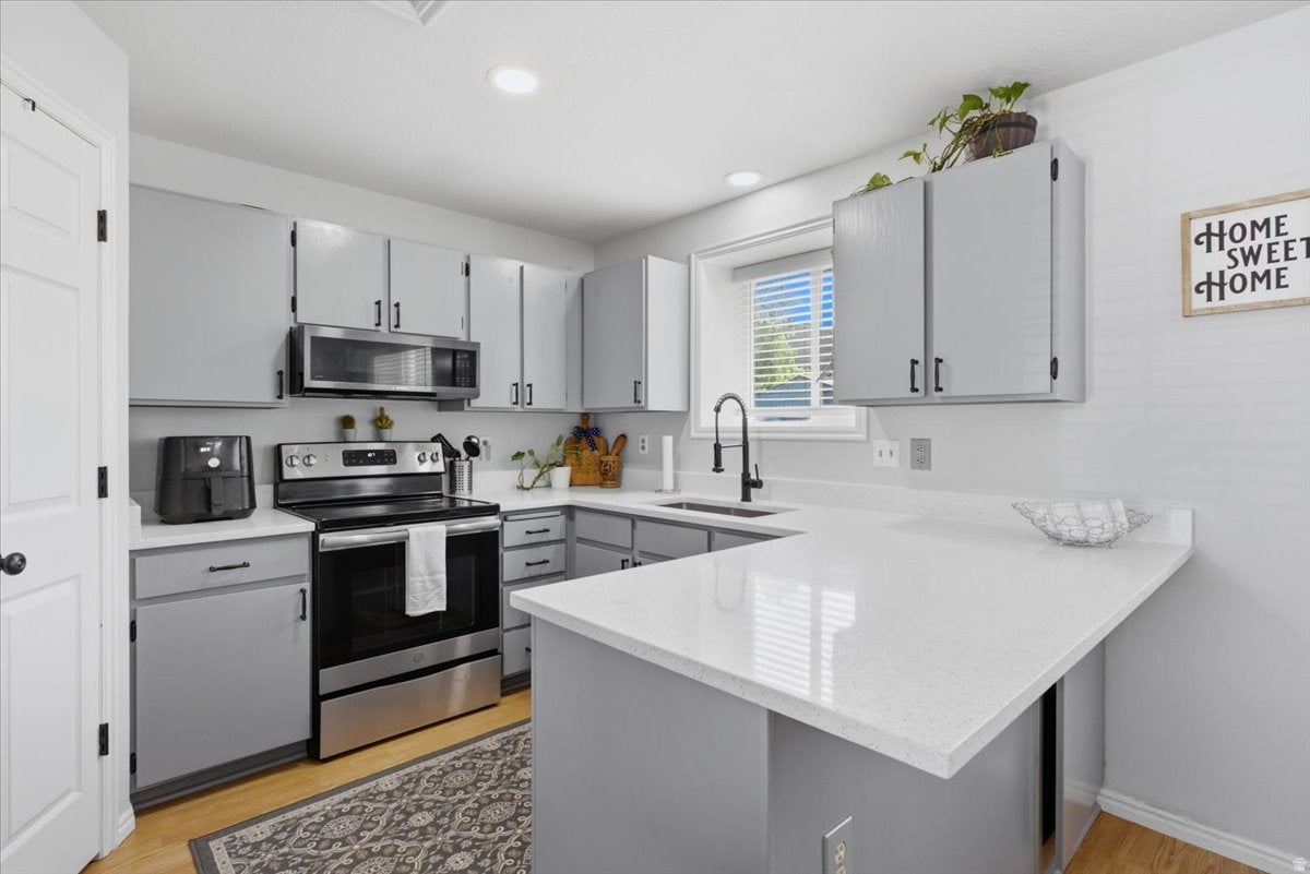 BROOKFIELD - Residential
