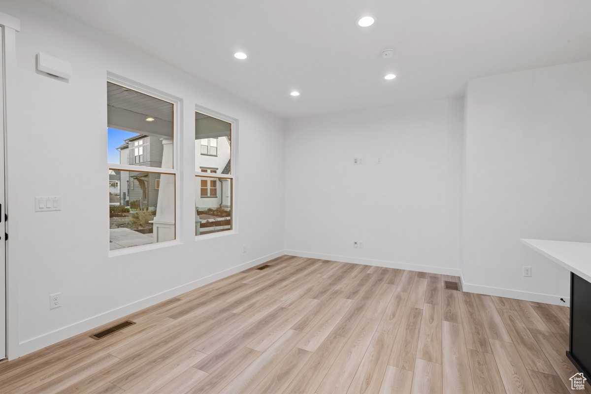 DAYBREAK - Residential