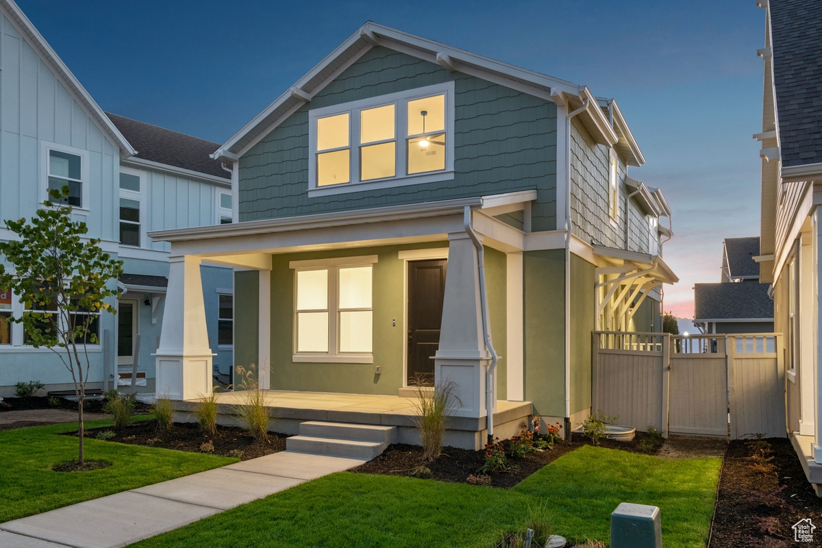 DAYBREAK - Residential