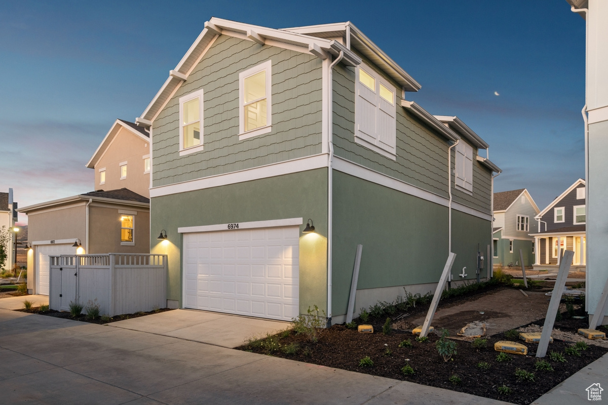 DAYBREAK - Residential