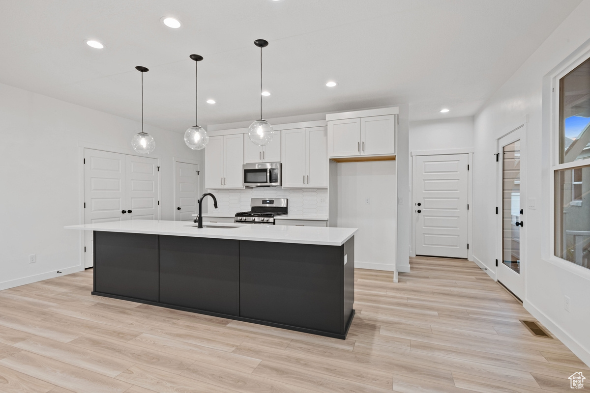 DAYBREAK - Residential