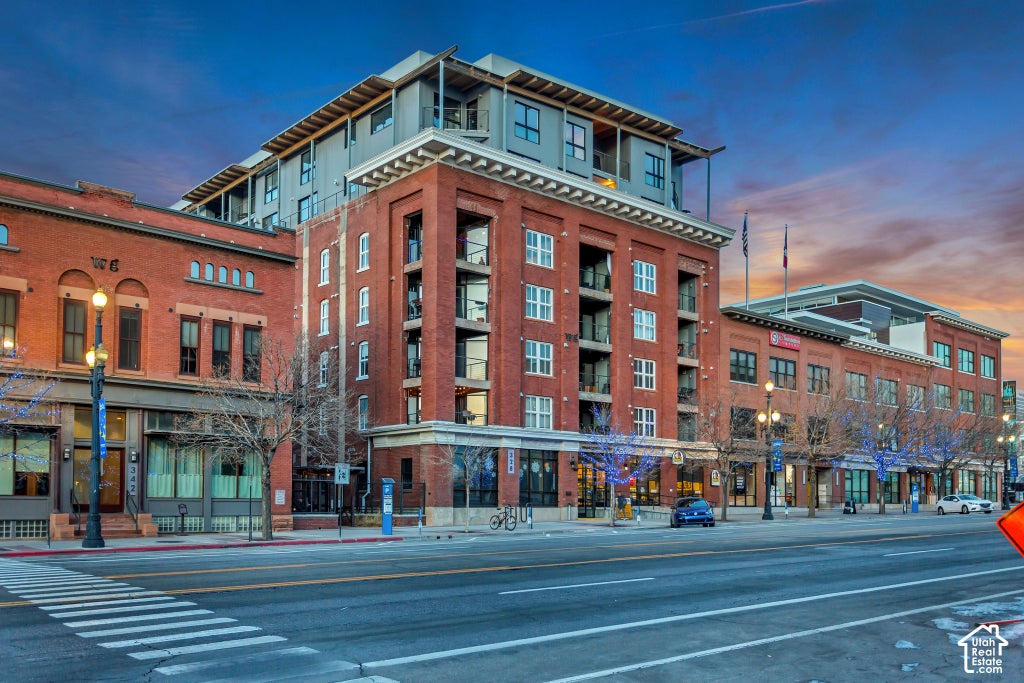 Photo of 328 W 200 S #301, Salt Lake City, UT 84101 (MLS # 2191595)