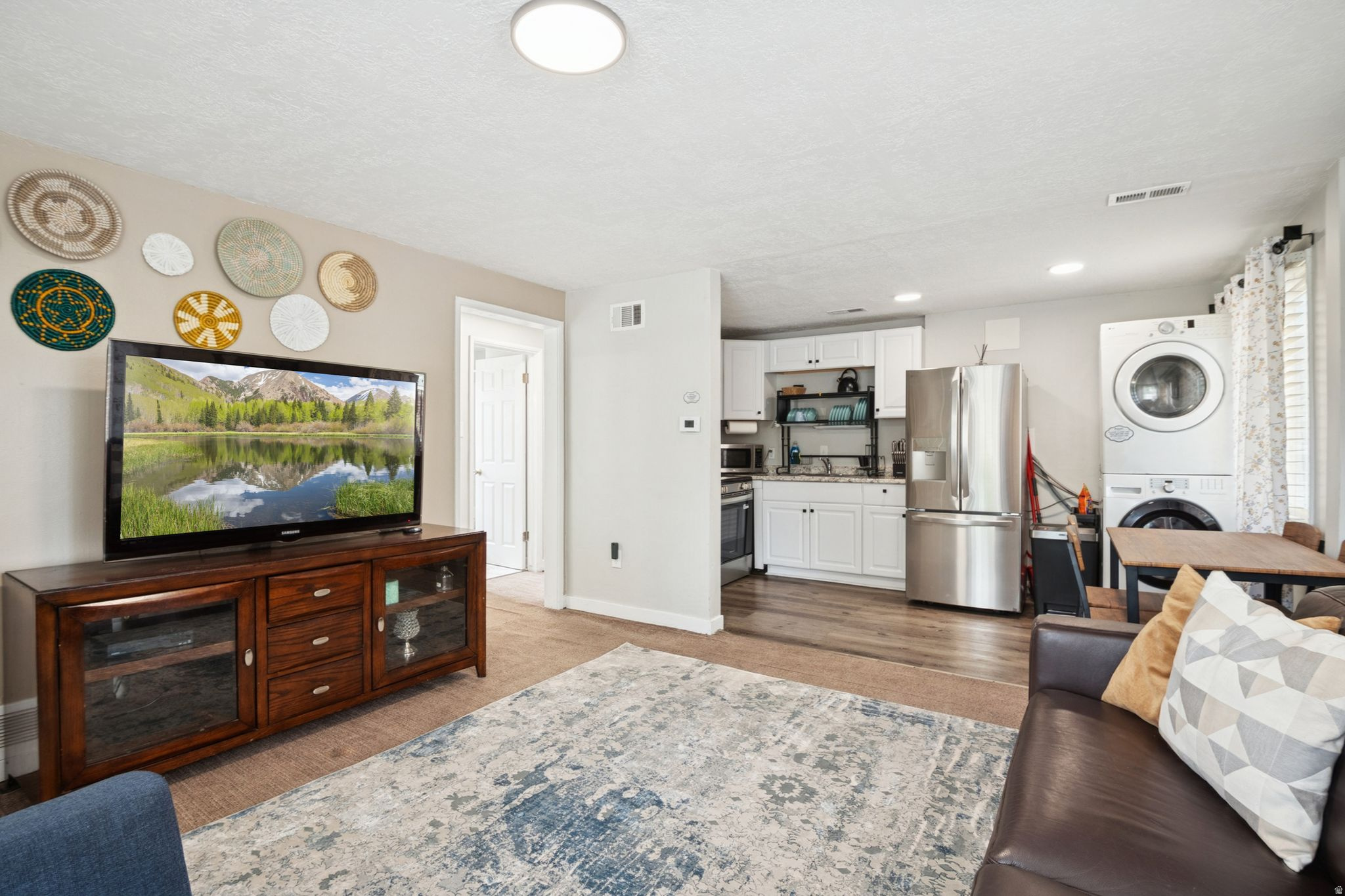 PLAT B, BIG FIELD - Residential Lease