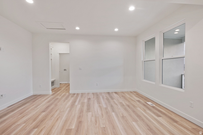 DAYBREAK - Residential Income