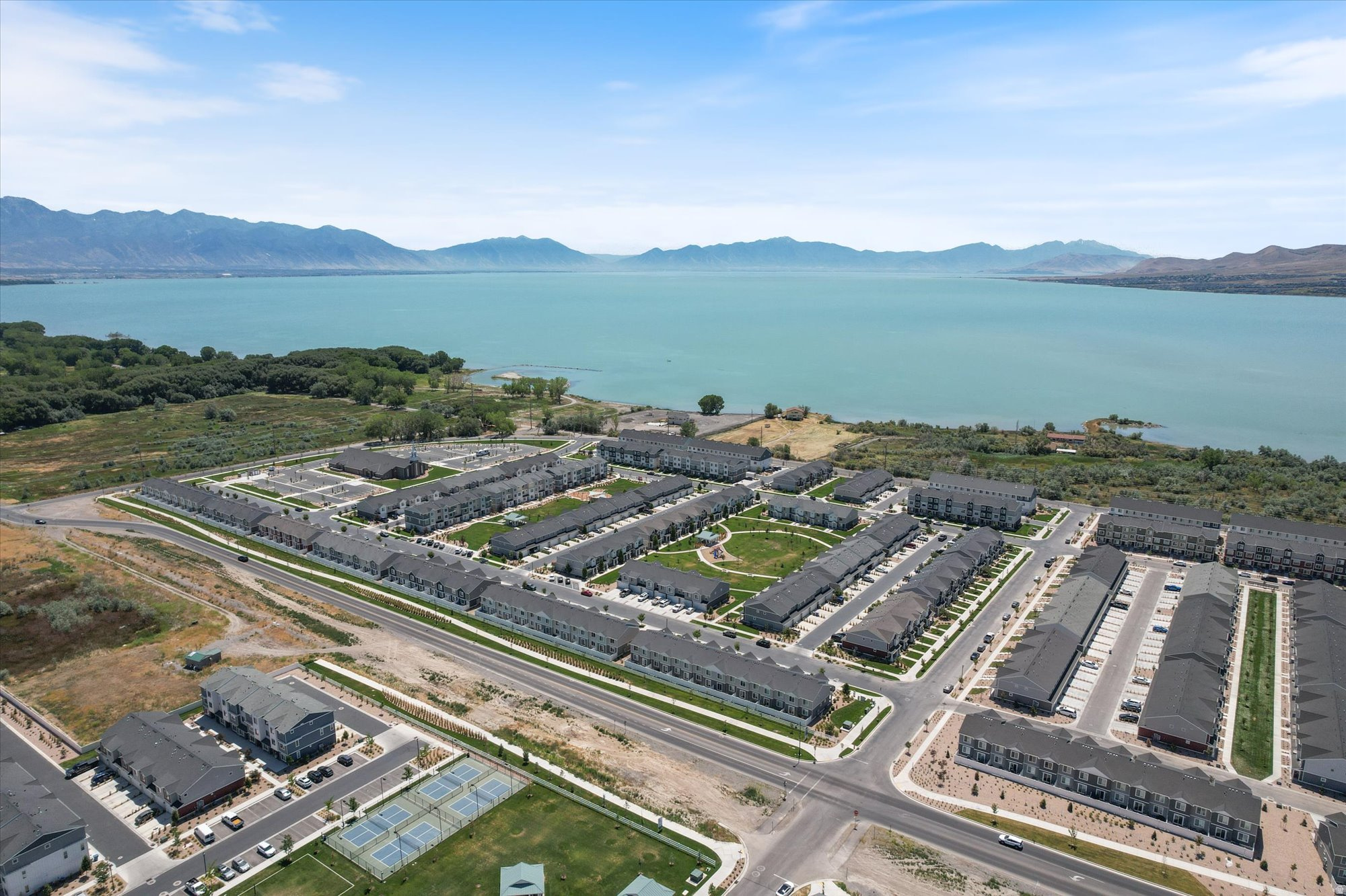 NORTHSHORE - Residential