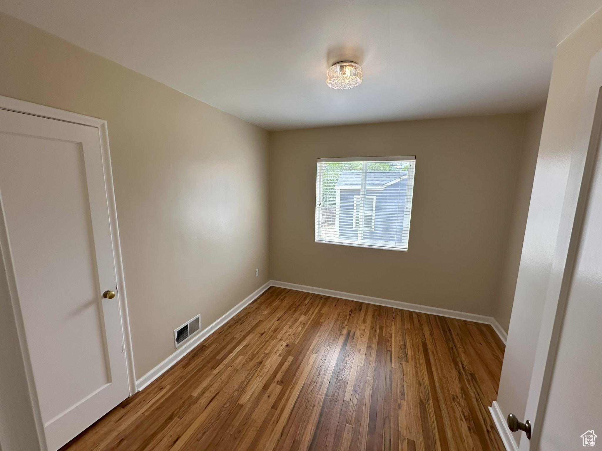 DOUGLAS PARK - Residential