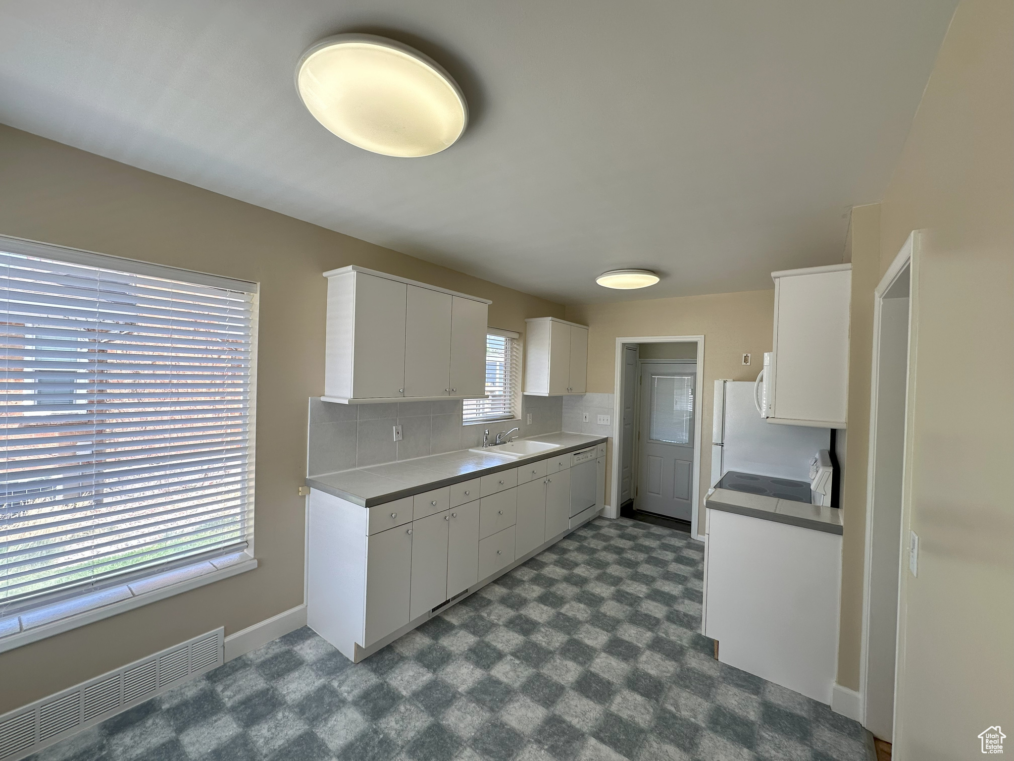 DOUGLAS PARK - Residential