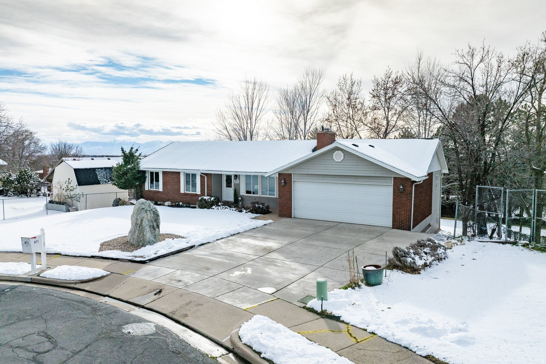 BRENTWOOD ESTATES A SUB - Residential