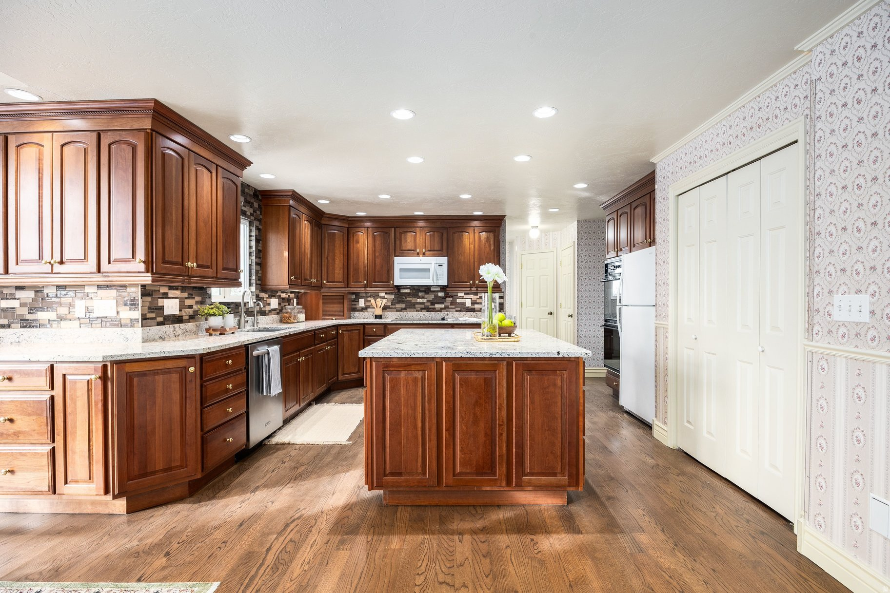 BRENTWOOD ESTATES A SUB - Residential