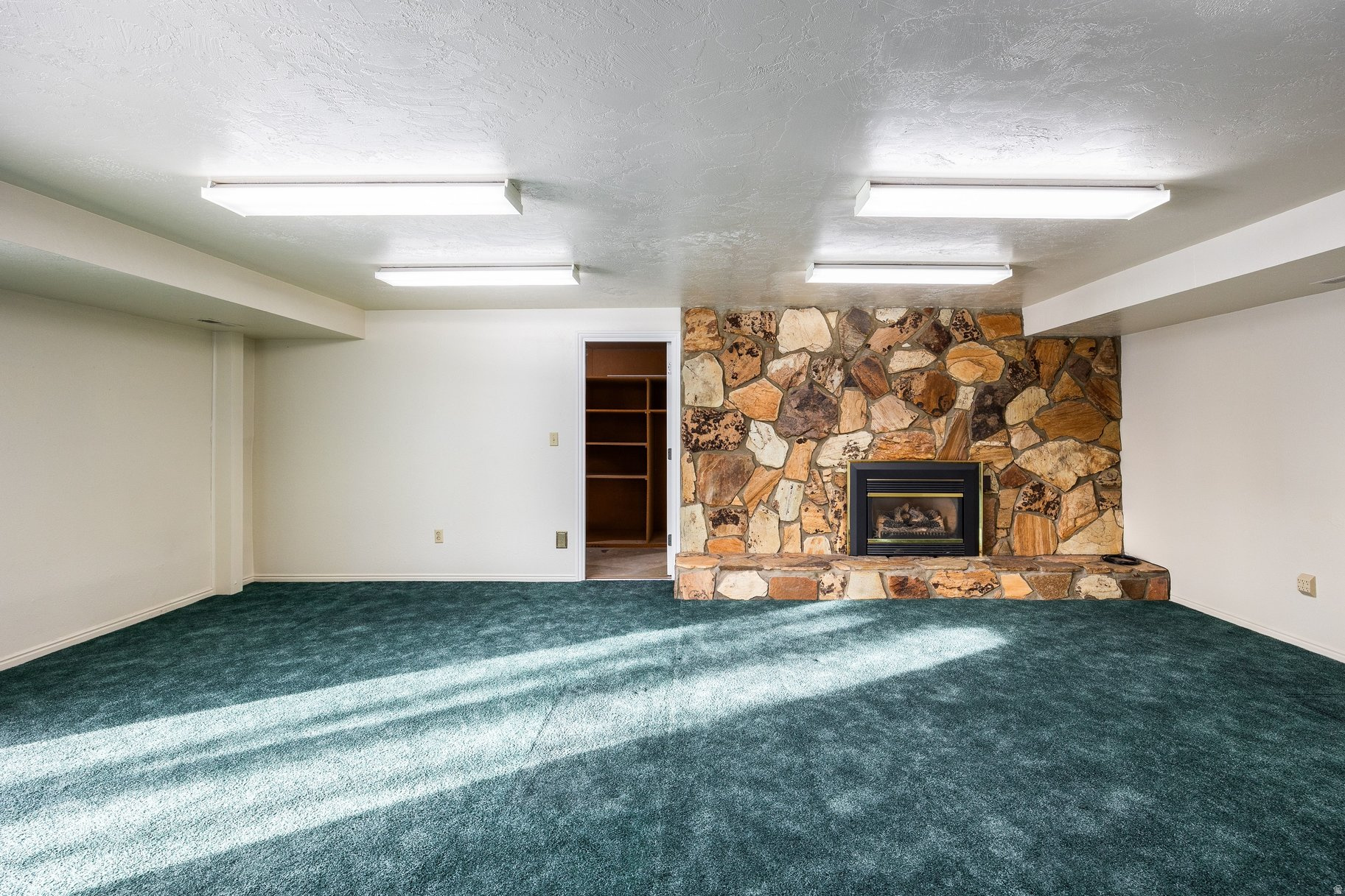 BRENTWOOD ESTATES A SUB - Residential