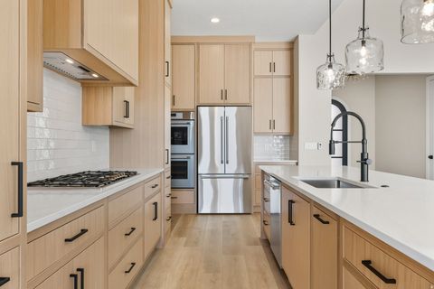 Tiny photo for 997 W 1800 S, Hurricane, UT 84737 (MLS # 2127008)