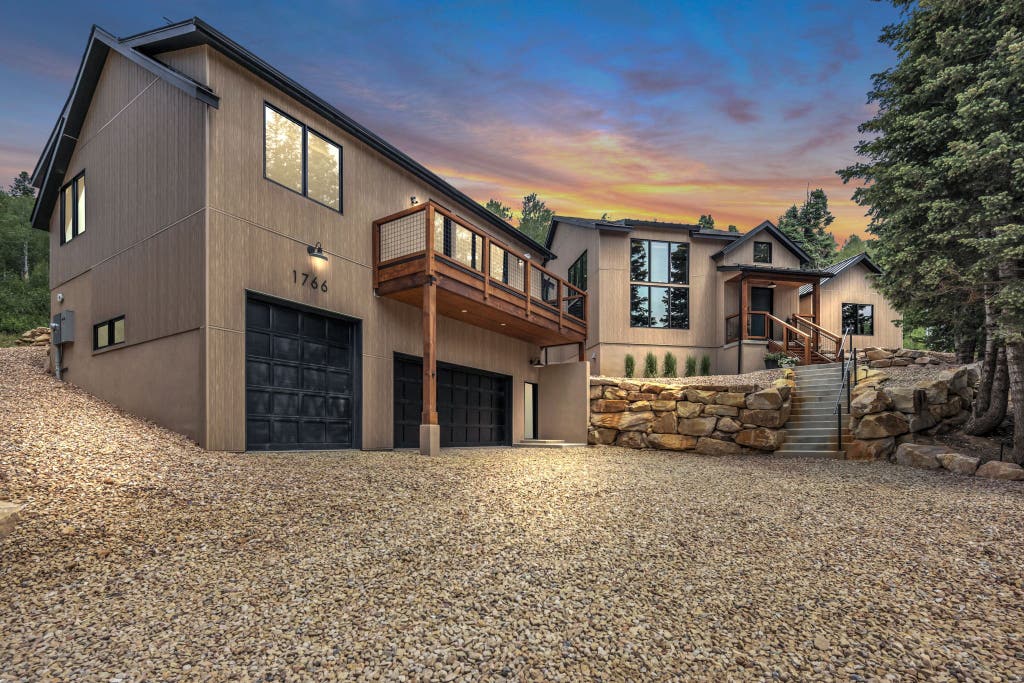 Photo of 1766 W TOLLGATE CANYON RD, Coalville, UT 84017 (MLS # 2169234)