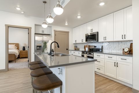 Photo of 224 N CHAPPARRAL DR #M201, Hurricane, UT 84737 (MLS # 2141644)