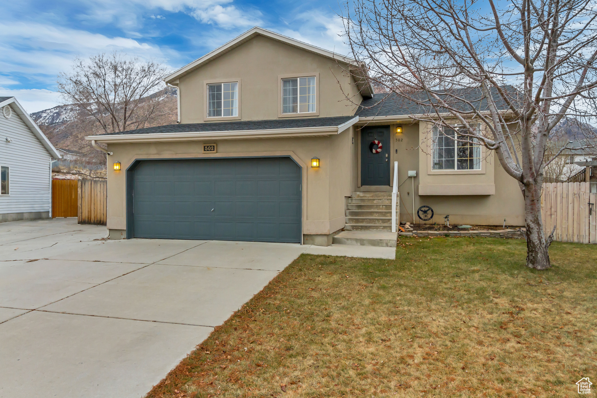 BEAUTIFUL home with mountain views. Move-in ready, located at the end of a Cul-de-sac. Fully fenced yard, sprinkler system, and a large crawl space to store items! LVP flooring, New carpet, paint, and countertops. Very well-maintained home and yard. Come check it out.