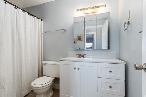 Tiny photo for 8931 S QUAIL HOLLOW DR, Sandy, UT 84093 (MLS # 2123720)