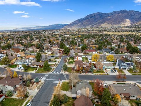 Tiny photo for 8931 S QUAIL HOLLOW DR, Sandy, UT 84093 (MLS # 2123720)