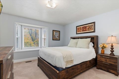 Tiny photo for 8931 S QUAIL HOLLOW DR, Sandy, UT 84093 (MLS # 2123720)