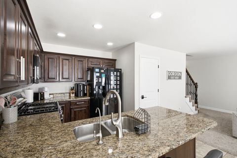 Tiny photo for 1064 W 2050 S, Syracuse, UT 84075 (MLS # 2166631)
