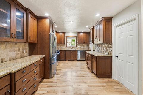 Tiny photo for 331 N 1100 E, Orem, UT 84097 (MLS # 2156306)
