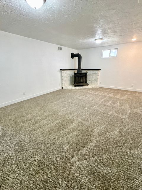 Tiny photo for 954 E CARNATION DR, White City, UT 84094 (MLS # 2141300)